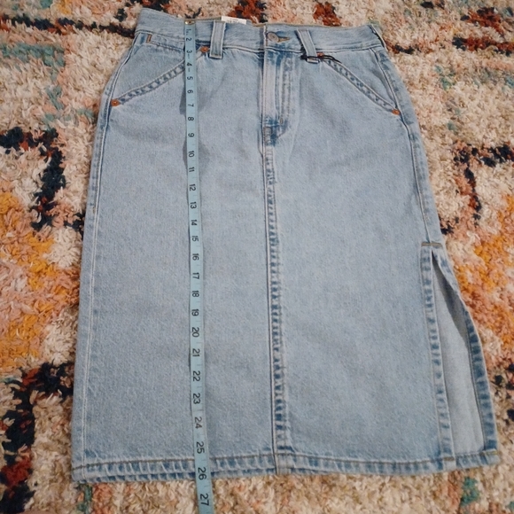 SOLD Levi’s Premium Type 1 Y2K Side Slit Japanese Denim Midi Skirt • SZ 27 - Picture 5 of 11